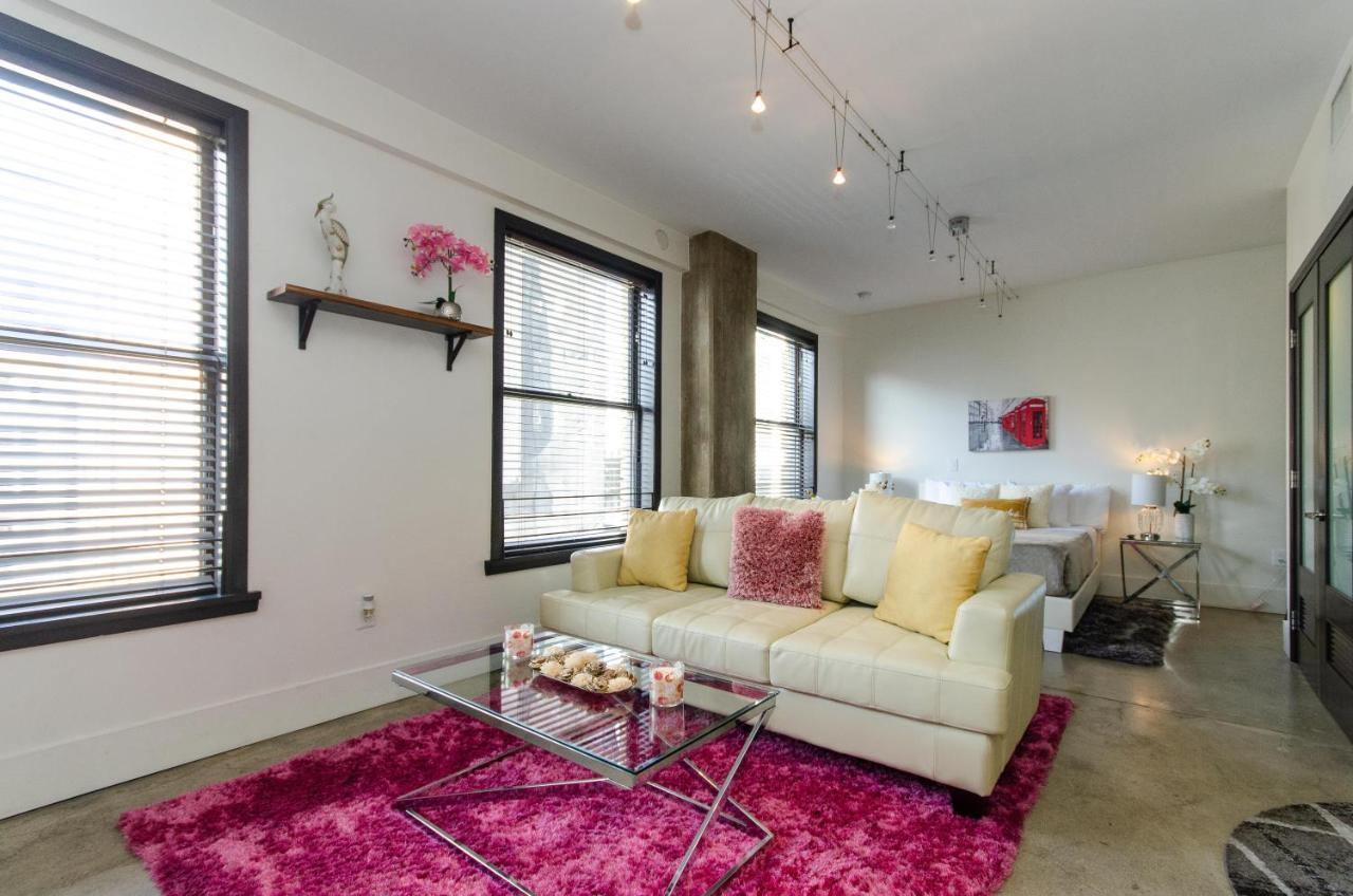 Appartamento Modern Loft With Rooftop Lounge In Dtla Los Angeles Esterno foto